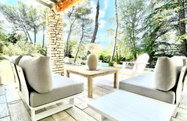 Zen et Chic, juste à coté de la Bastide de Marie - Photo 3