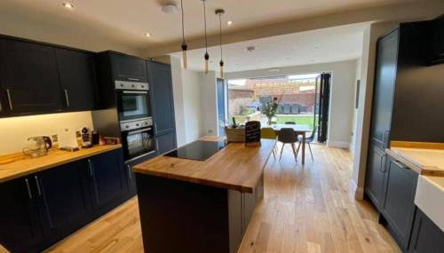 WESTREACH Filey - a 4 Bedroom, all en-suite sleep 8 Townhouse - Foto 1