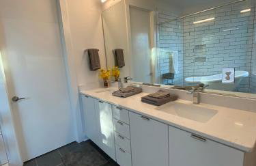 Entire Home Close to BOA Stadium & City - Foto 45