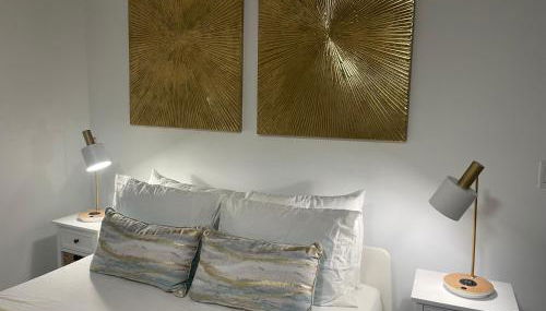 TROPICAL HAVEN POOL & 2BLOCKS TO BEACh - Foto 4