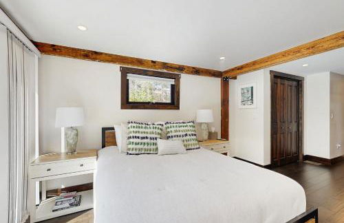 Red Barn & Blueberries - Photo 16