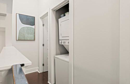 Luxury 3BR Rooftop Apartment Walk to MET and Metro - Foto 32