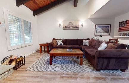 Horizons 4 Communal Rec Room & Pool - Foto 6