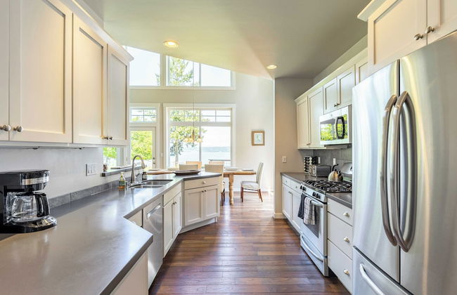 Langley by the Sea by Avantstay Panoramic Vistas - Photo 11