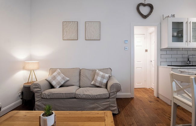 Coopers Croft - 1 Bedroom Apartment Markinch - Photo 9