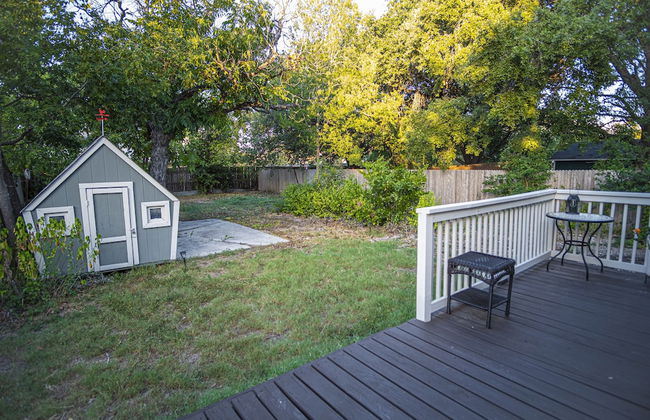 Chic Downtown Farmhouse With Garden and BBQ Grill - Foto 29