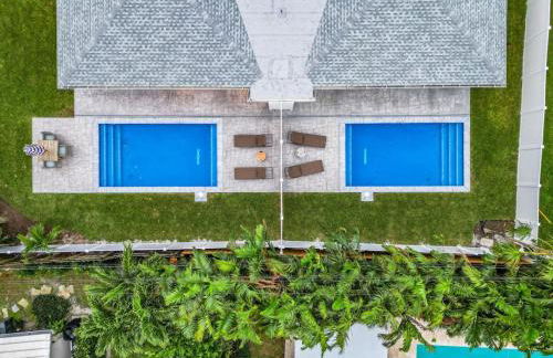 Luxe 6 Bed Heated Pool Villa I 5 min to Beach I BBQ - Foto 1