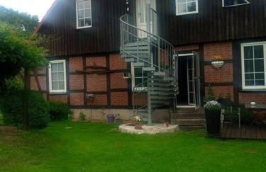 Schönes Messe-Ferien Apartment mit vielen Extras - Photo 1