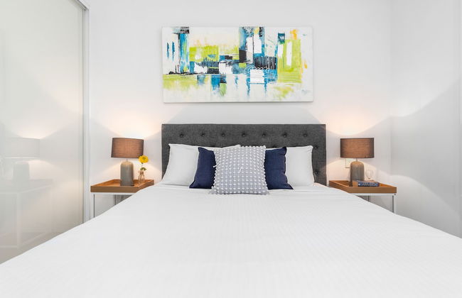 Waterloo St Apartments by Urban Rest - Photo 2