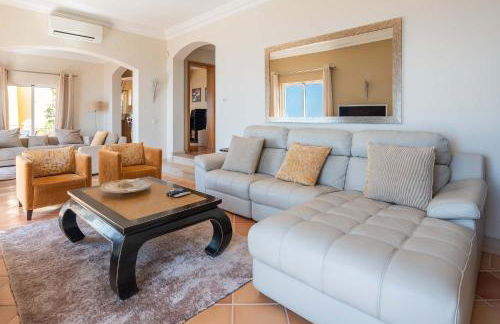 Designed Villa Palheiro Village by Holiday Rental Madeira - Foto 13