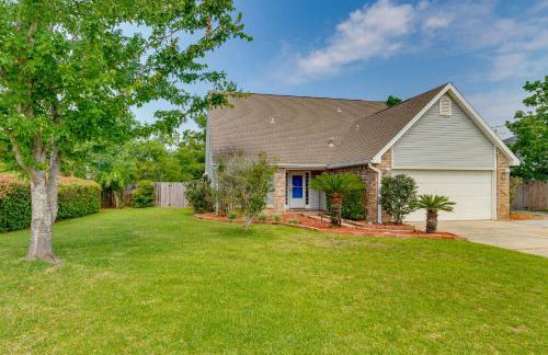Mary Esther Home with Private Pool and Fireplace! - Foto 32