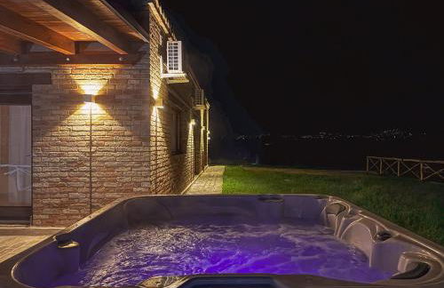Private Pool & Jacuzzi with View by Host Hero - Foto 39
