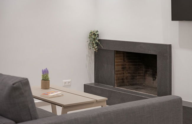 Athenian Riviera Secluded Apartment - Photo 10