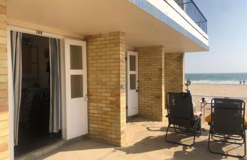 Spacious 5-Bedroom Victorian House Near Sandbanks - Sleeps 14, Parking & Garden - Foto 26