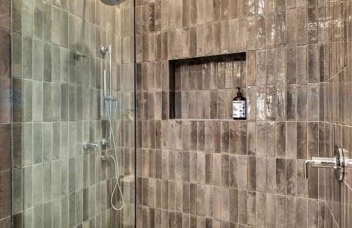 Downtown loft w parking & rooftop Apt 102 - Foto 14