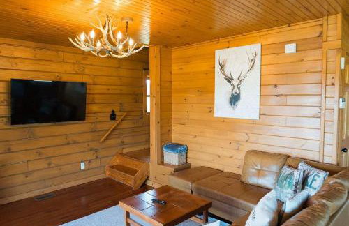 Cabin Otisco Lake Views Fire Pit & Pool Table - Foto 11