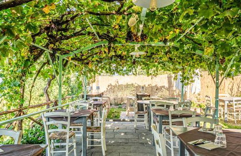 Cozy Apartment In Montecastelli Pisano - Foto 5