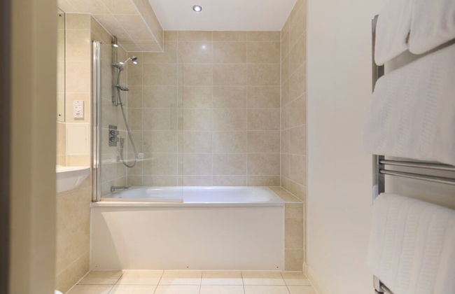 The Enfield Sanctuary - Modern 1bdr Flat With Balcony - Foto 16