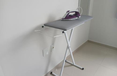 Ótima Localização, com suíte, Garagem coberta - Foto 19