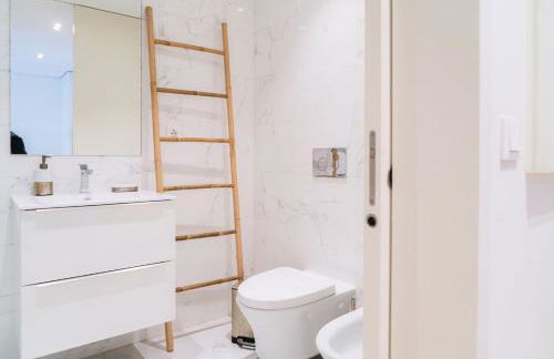 Studio w/ Balcony, Pool & Gym | Antas by Host Wise - Foto 15