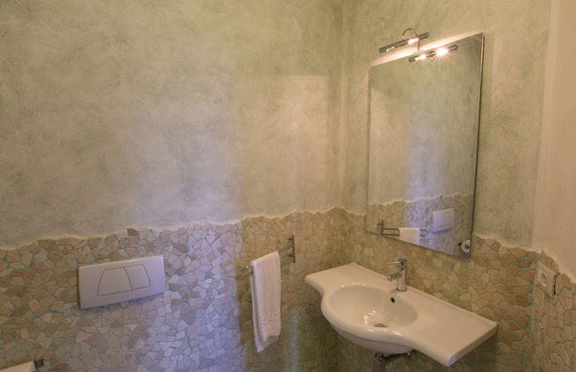 Mansion in San Valentino With Pool - Photo 19