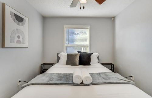 Charming 2BR Retreat - Pet Friendly! - Foto 30