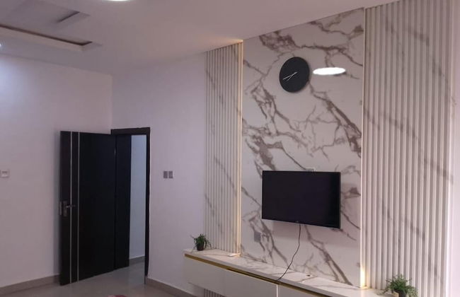 Shimawa-apartment-sleeps2-parking-24/7security - Foto 6