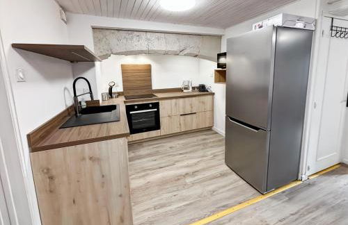 Gîte Rénové - Vue Imprenable Montagne - 2 Chambres - Photo 16