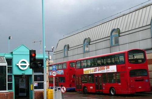 4Bed House with parking and GYM in London Edgware - Foto 20