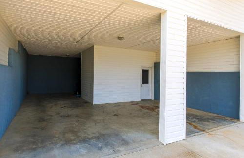 House # 29 -Castaway (Pet Friendly) - Photo 5