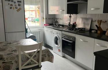 Piso 5 min a pie del centro parking gratis - Foto 6