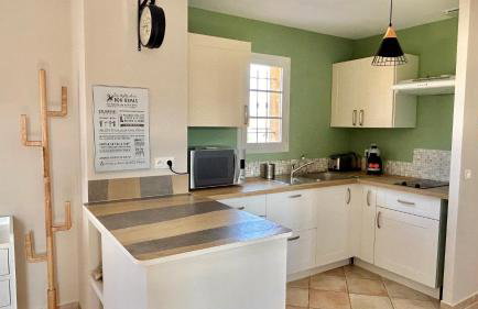 2 hébergements - 10 couchages - parking, piscine, jacuzzi - convivialité - Photo 12