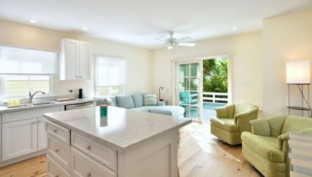 Keys Please by Brightwild Pool Steps to Duval - Foto 3, Habitación