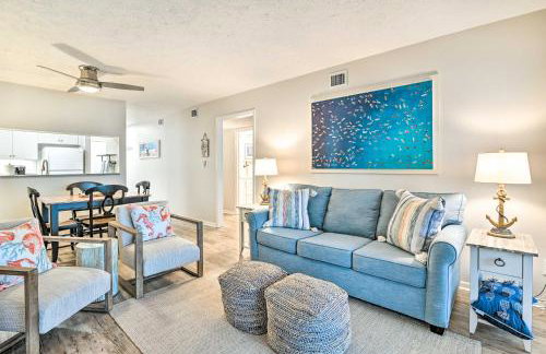 Oceanfront Condo with Furnished Deck and Views! - Foto 3