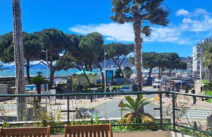 Face à la mer et à 2 pas des plages Juan les Pins 'Tout à pied' - Photo 3