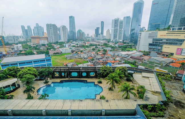 Elegant and Comfy 1BR with Extra Room Apartment at Bellagio Residence - Foto 21