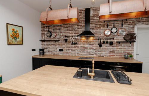 Villa Pietro with a heated Saltwater pool - Photo 48