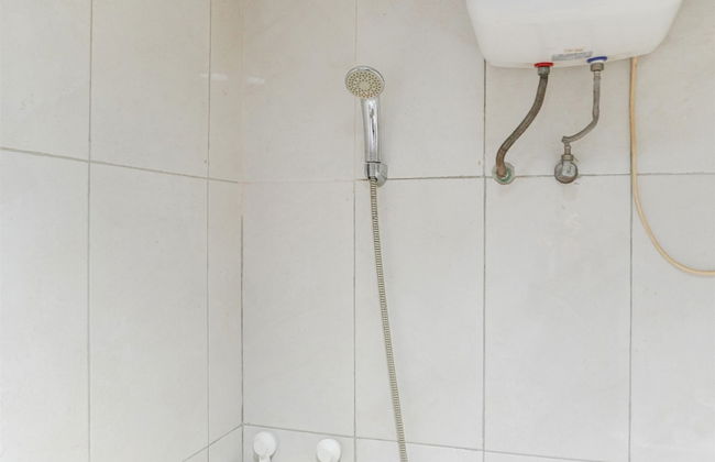 Good And Homey 2Br At Nifarro Park Apartment - Foto 18