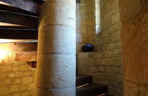 Château à Gourdon dans le Lot - Photo 20