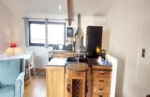 Charmante maison-chalet, vélos et jacuzzi - Foto 14