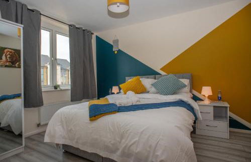 Cosy townhouse, new build, 5 bedrooms, Sleeps 8, Free Parking - Foto 17