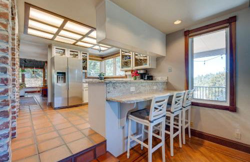 Meadow Vista Mountain Escape with River Views! - Foto 9