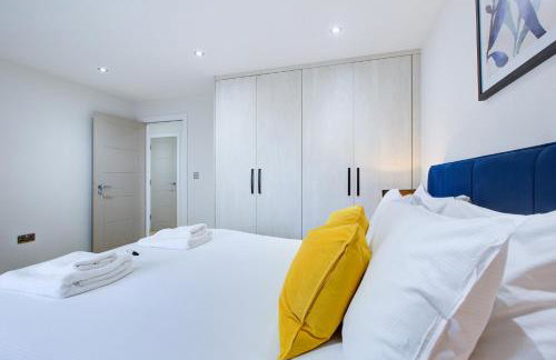 Hybrid Resi - Uxbridge, On-site car or van parking, near London Heathrow Airport - Photo 15