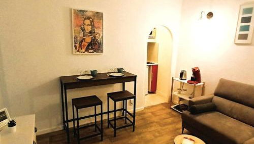 LE JOKER - T2 proche gare - Billard - Wifi - TV - Photo 4