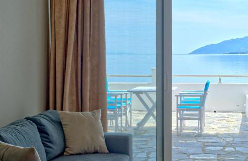 Epipleon Luxury Suites -101- Δωμάτιο 45τμ με βεράντα 30τμ μπροστά στη θάλασσα - Foto 5