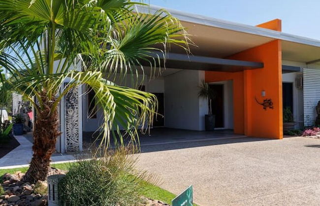 Water-front Paradise Pool - BBQ - Balcony Dining - Foto 52