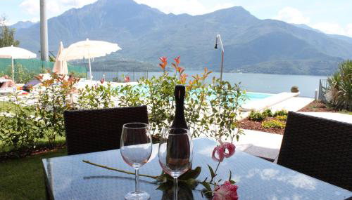 Residence CaFelicita - Apartments Lake View - Infinity Pool - Jacuzzi - Foto 2, Garden view