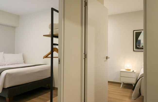 w Sensational 2BR w Balcony in Miraflores - Photo 13