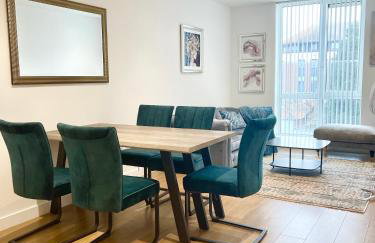 Urban Gateway Spacious Apartment with free parking - Photo 26