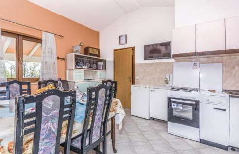 Two-Bedroom Holiday Home In Dolenja Vas - Foto 15